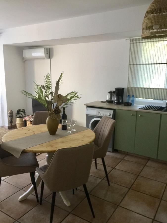 Vangelios Apartments パ フォス エクステリア 写真
