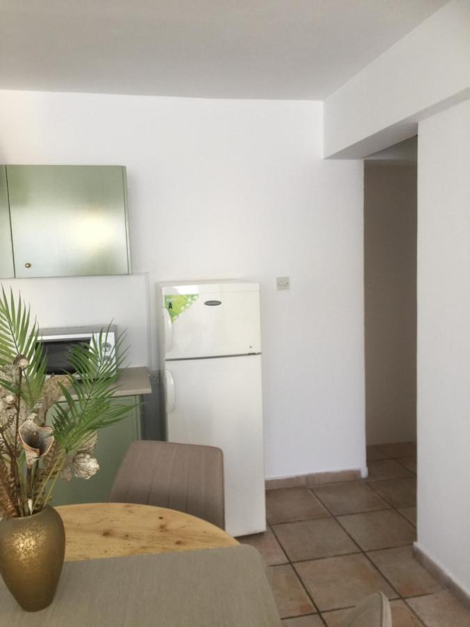 Vangelios Apartments パ フォス エクステリア 写真